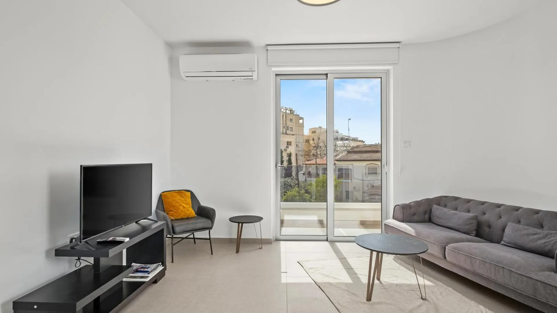 Q Scala City Apartments Larnaka 0*,  Zypern